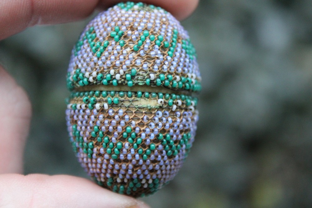 Antique 19th Century English Beaded Easter Egg Thimble Case w/ Sterling Thimble