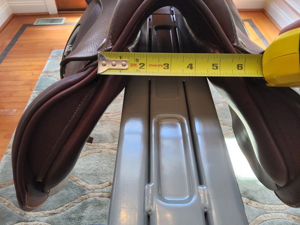 CWD 2Gs SE26 17" Jump Saddle