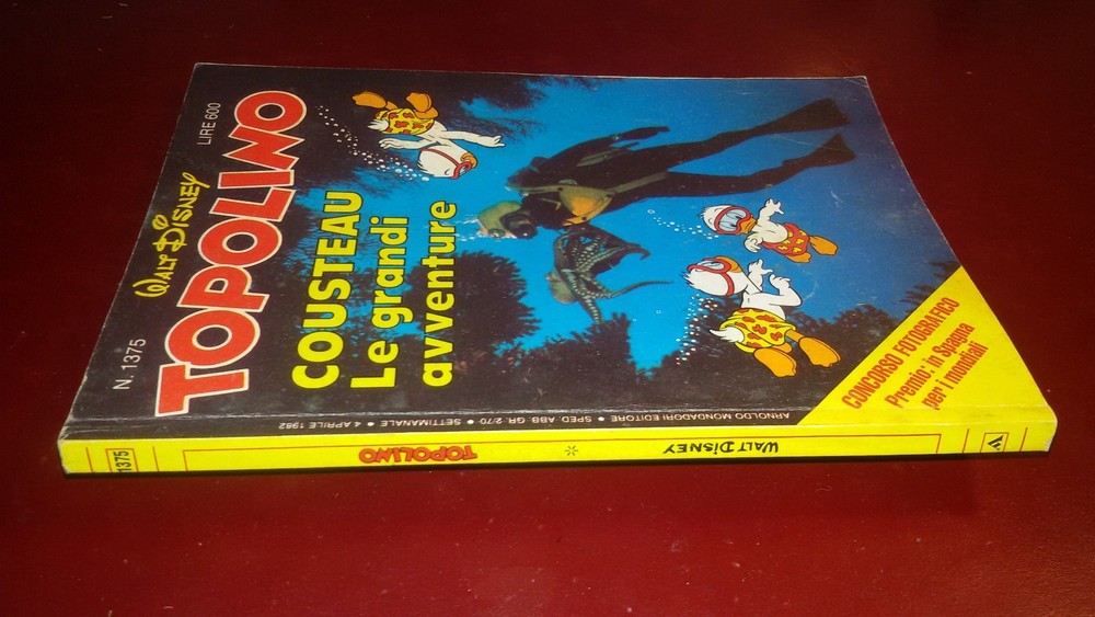 Mickey Mouse Comic Booklet No. 1375 Great with Subscription Postcard