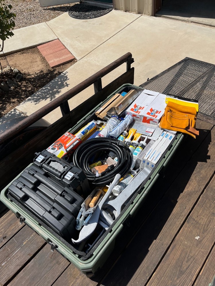 DRYWALL TOOL KIT USNV-80032DWTK COMPLETE NEW INCLUDES STEEL STUD SHEAR