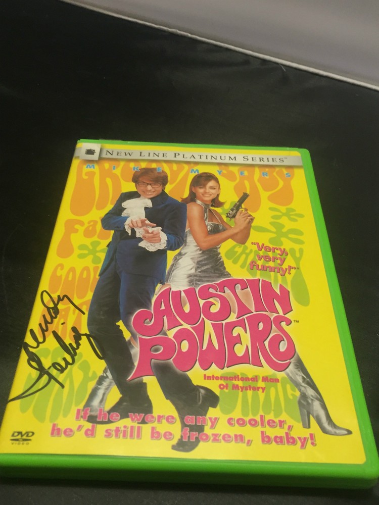 AUSTIN POWERS AUTOGRAPHED BY MINDY STERLING AUTHENTIC 2  DVD SIGNED COVERS