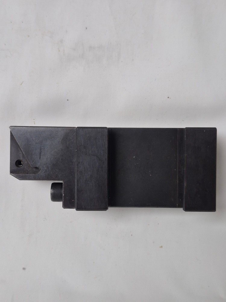 Dorian 73310101132 No 881 Uni Threading Tool Holder D25AXA-881