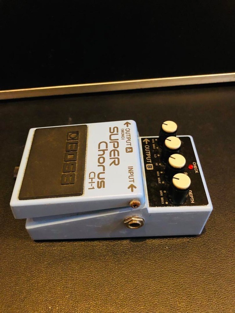 BOSS SUPER Chorus CH-1 Guitar Effector Used