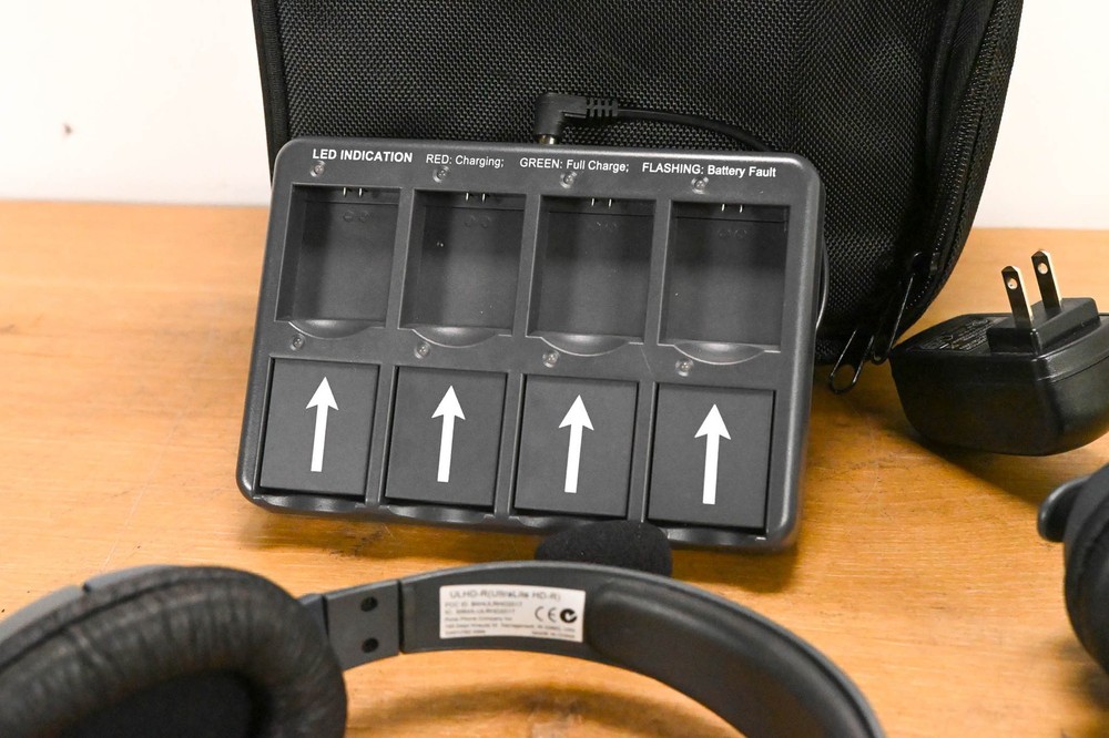 Eartec UltraLITE HD 4-User Wireless Intercom System CG01YMS