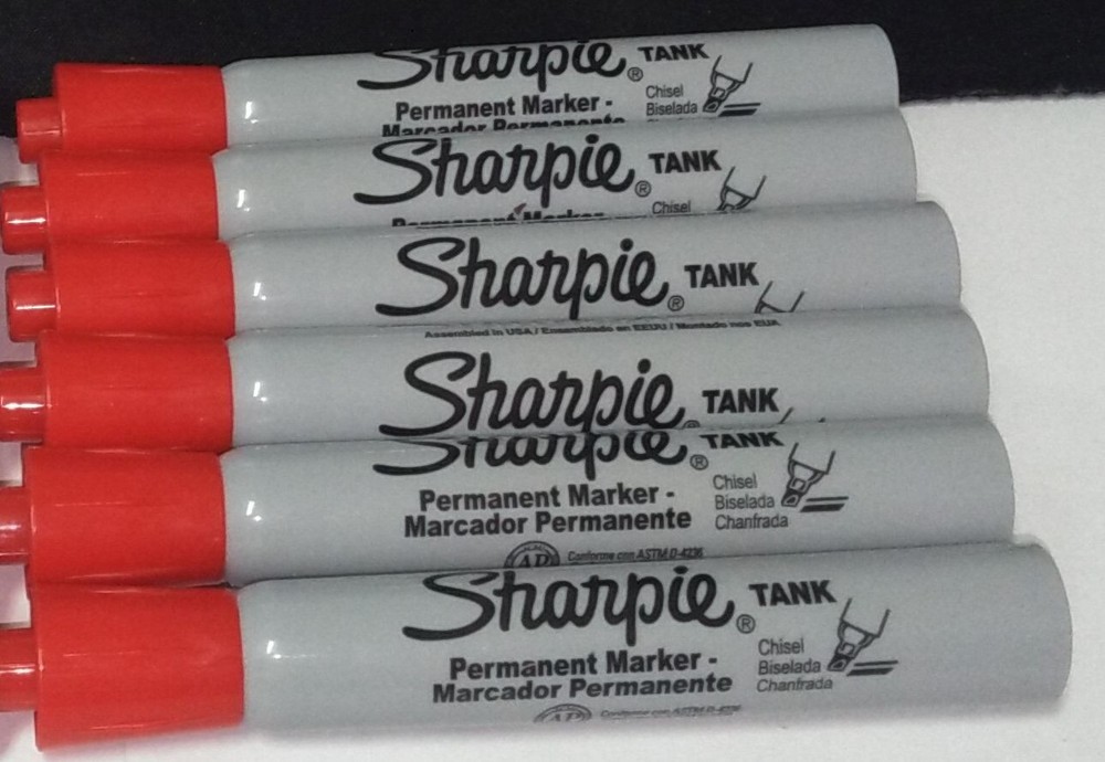 Sharpie Red Tank Chisel Tip Permanent Markers 12 Ct Brand New