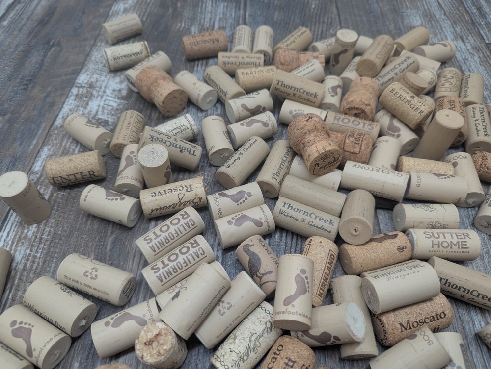 Wine Corks chicken Owl Bear 115 Assorted Great for Crafts, Decor,