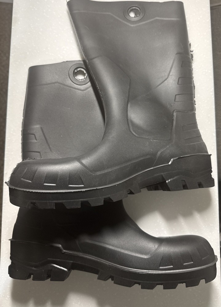 Dunlop Protective Footwear, Chesapeake plain toe Black Amazon Size 12