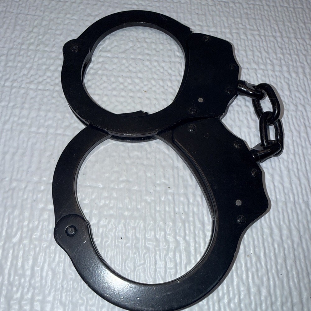 Black Vipertek Handcuffs No Keys