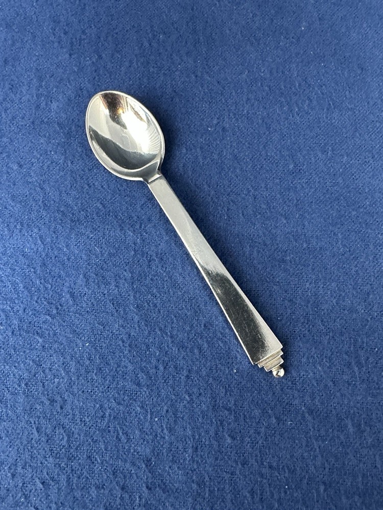 GEORG JENSEN PYRAMID STERLING COFFEE SPOON NO MONO