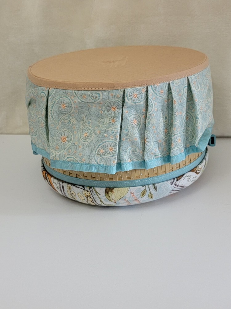 Vintage Sewing Basket With Handle
