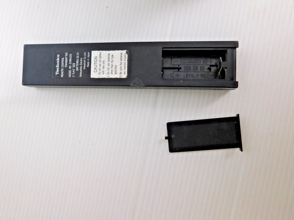 RETRO (1987) Technics SL-P220 CD Player WITH Remote Control