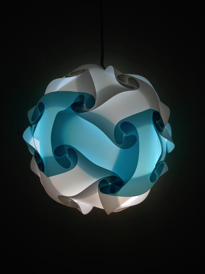 **INCLUDES THE CORD***New Designs IQ Light, Infinity Light, Puzzle Light. 30 PC