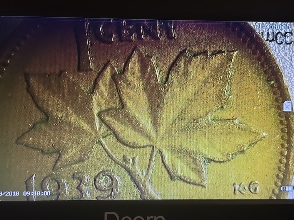 1939 Canada 1 Cent Flawed Planchet Large Chip Stamped Into small Cent.