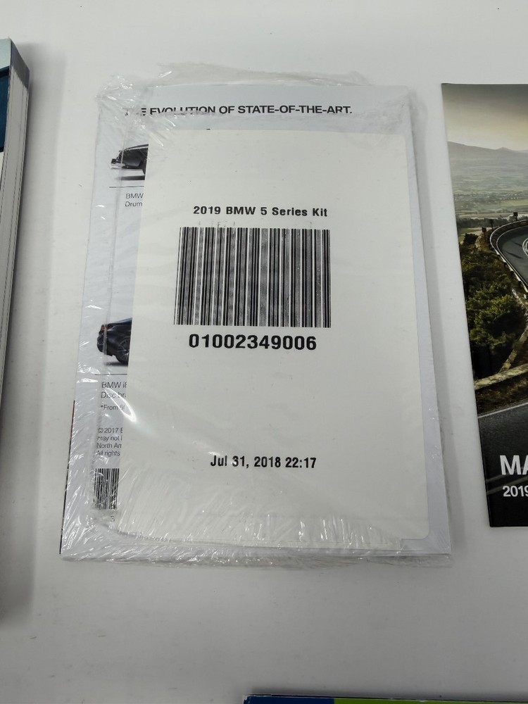 2019 BMW 5 Series Owners Manual OEM Complete Set