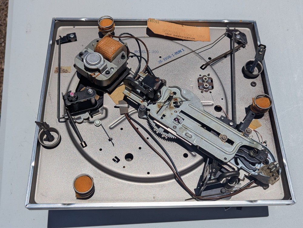 Vintage Philco C-300 Turntable - UNTESTED - As-Is