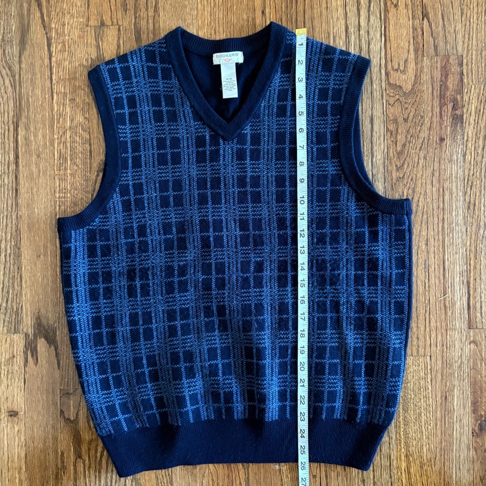 Dockers Vest Sweater Mens Blue Plaid Pattern 100% Acrylic Size Medium