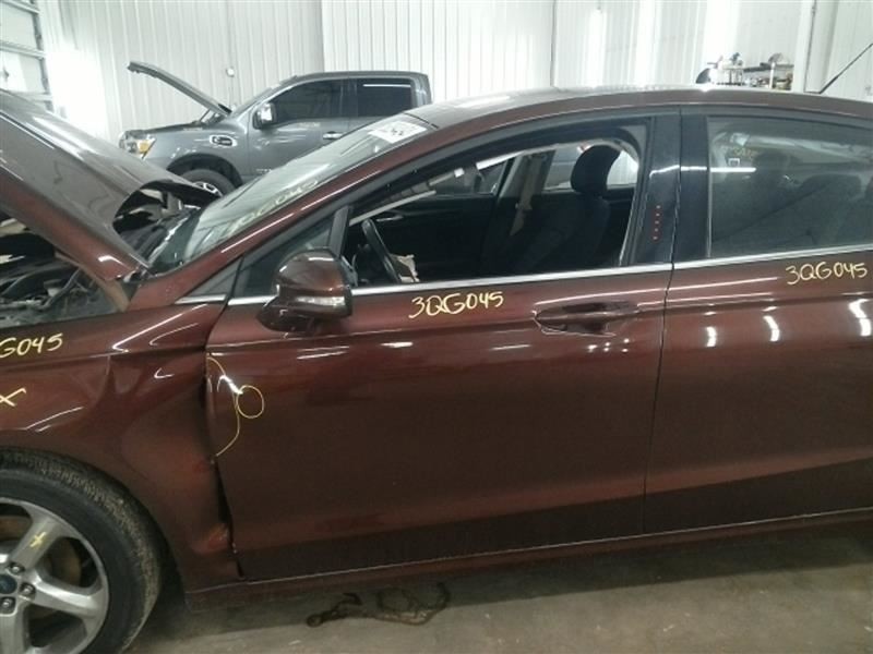 FUSION 2015 High Mounted Stop Light 104669320