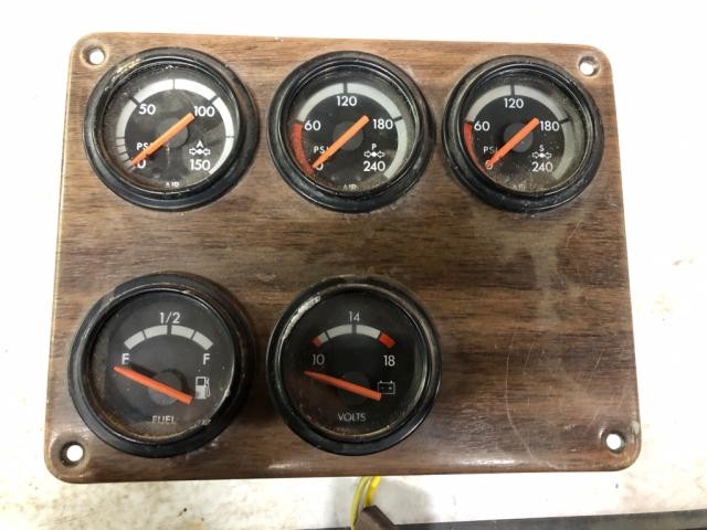 1988-2004 Freightliner FLD120 GAUGE Dash Panel - Used