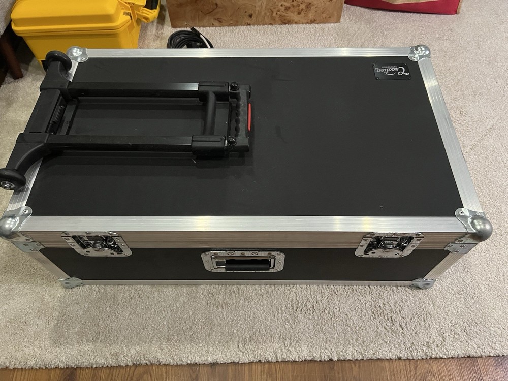 High End Custom Pedal Board