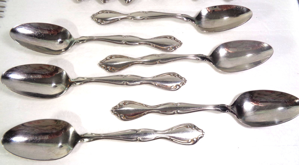 ONEIDA Cantana MIXED Stainless Flatware 6 Four Piece Settings NO SALAD FORK READ