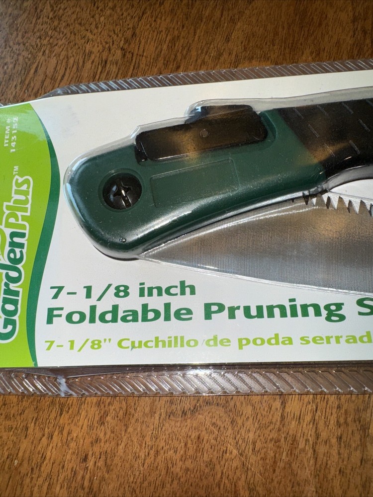 Brand New Folding Pruning Saw 7 1/8" Serrated Garden Plus Unopened Package Sharp