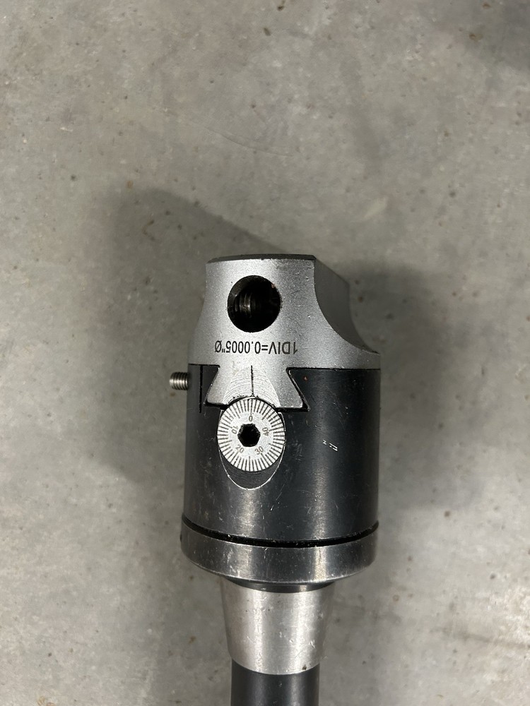 Arbor For An Precision Hole Cutter R8 Milling Machine