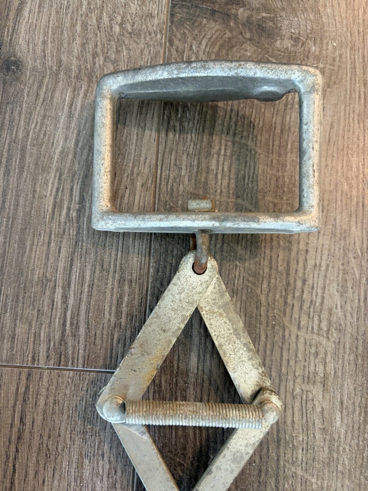 Ice Block Tongs/Hanger