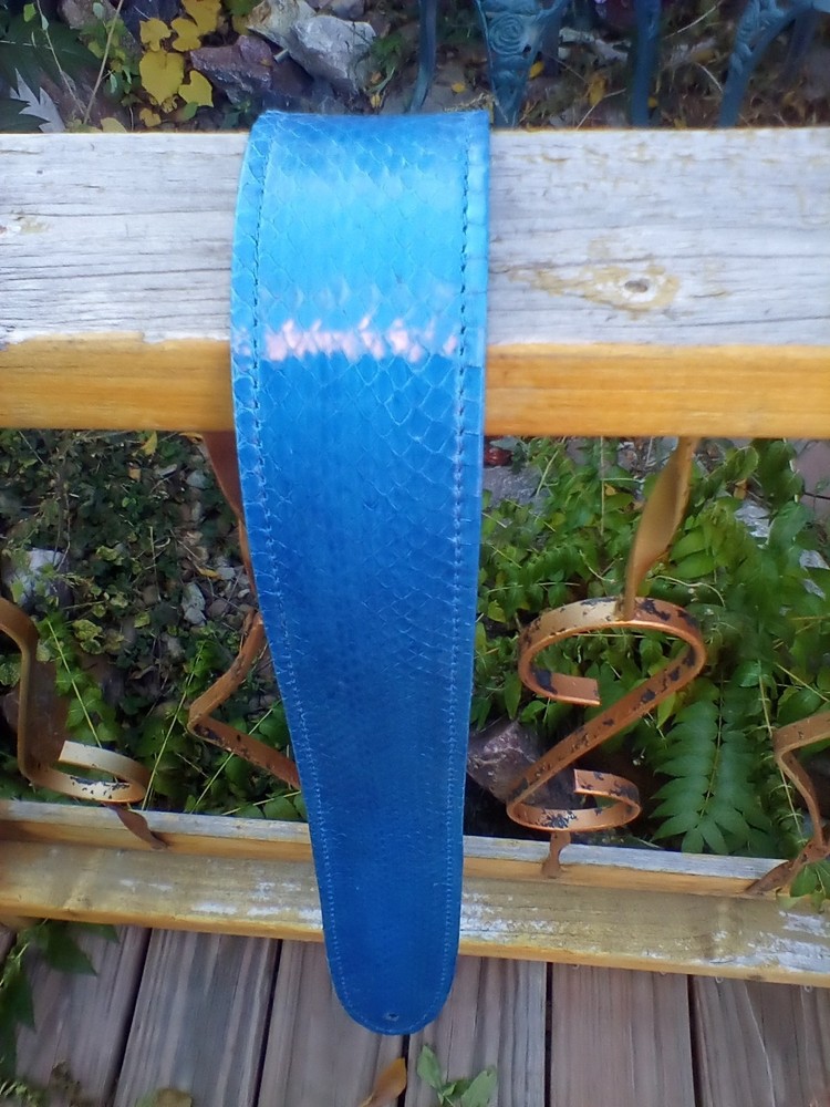 Genuine cobra Light blue snakeskin guitar strap