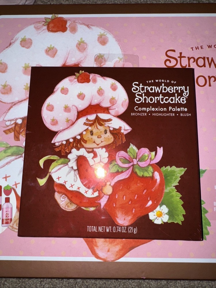 Strawberry Shortcake Complete Make Up/Cosmetic Bundle Brand New