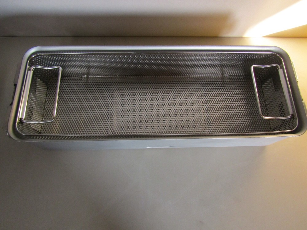 V Mueller CD4-5B Genesis Sterilization Container w/ Wire Basket