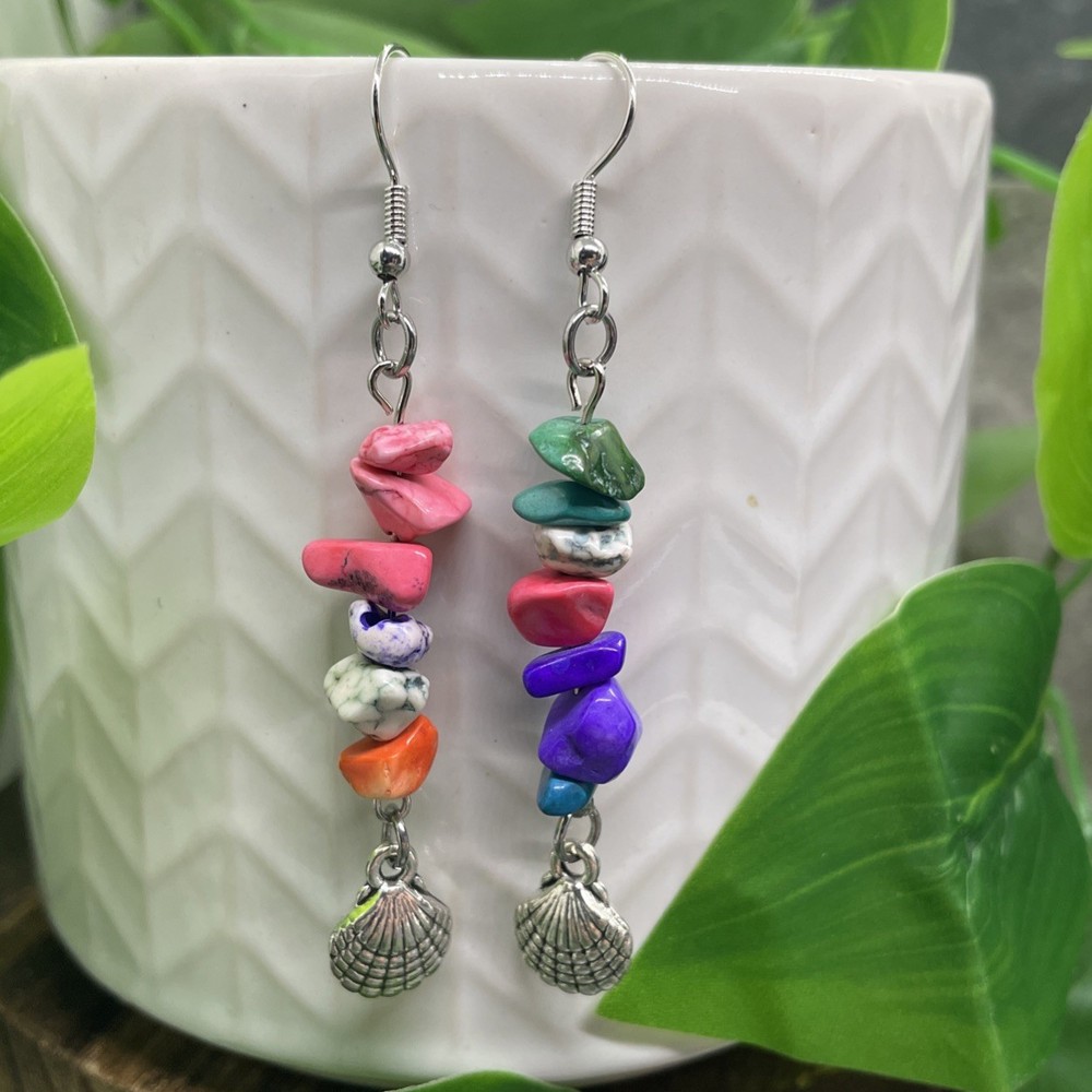 2.25” Earring Set Silver-tone Boho Stone Chips Dangle Drop New Clam B7322