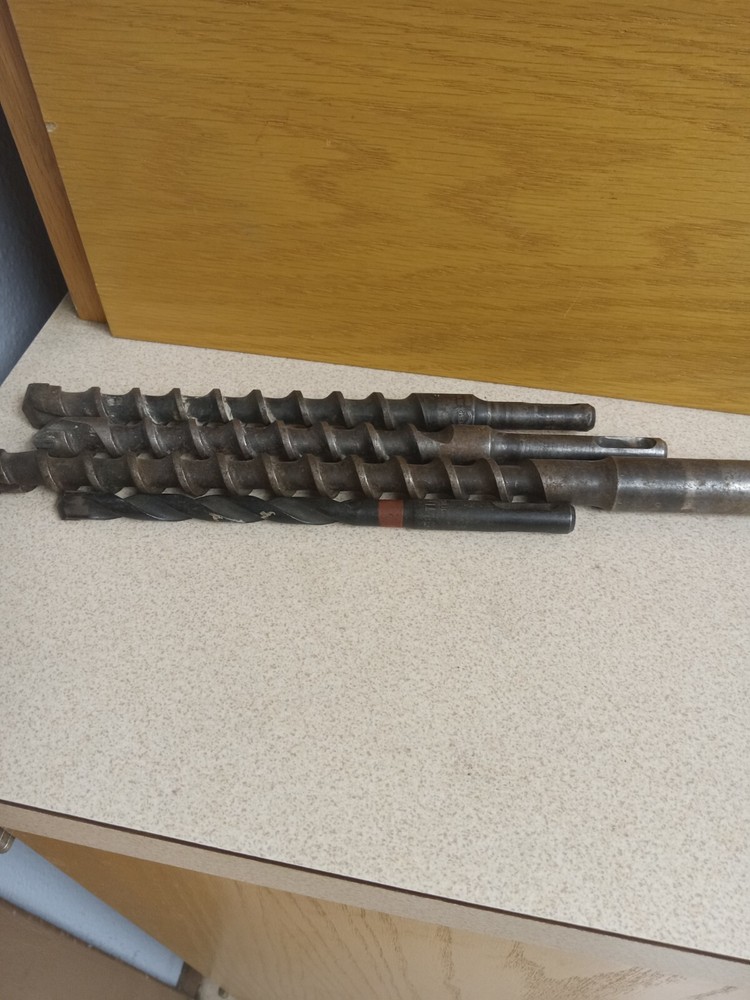 HILTI BITS - LOT OF 4