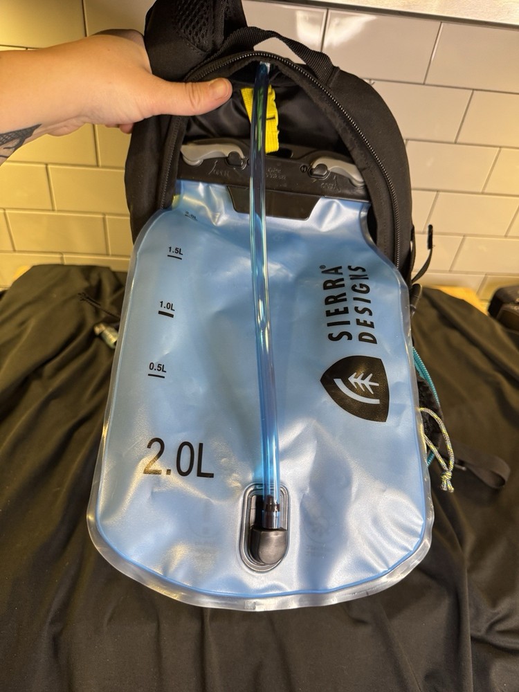 Sierra Designs 2L Hydration Reservoir Backpack NEW *Read
