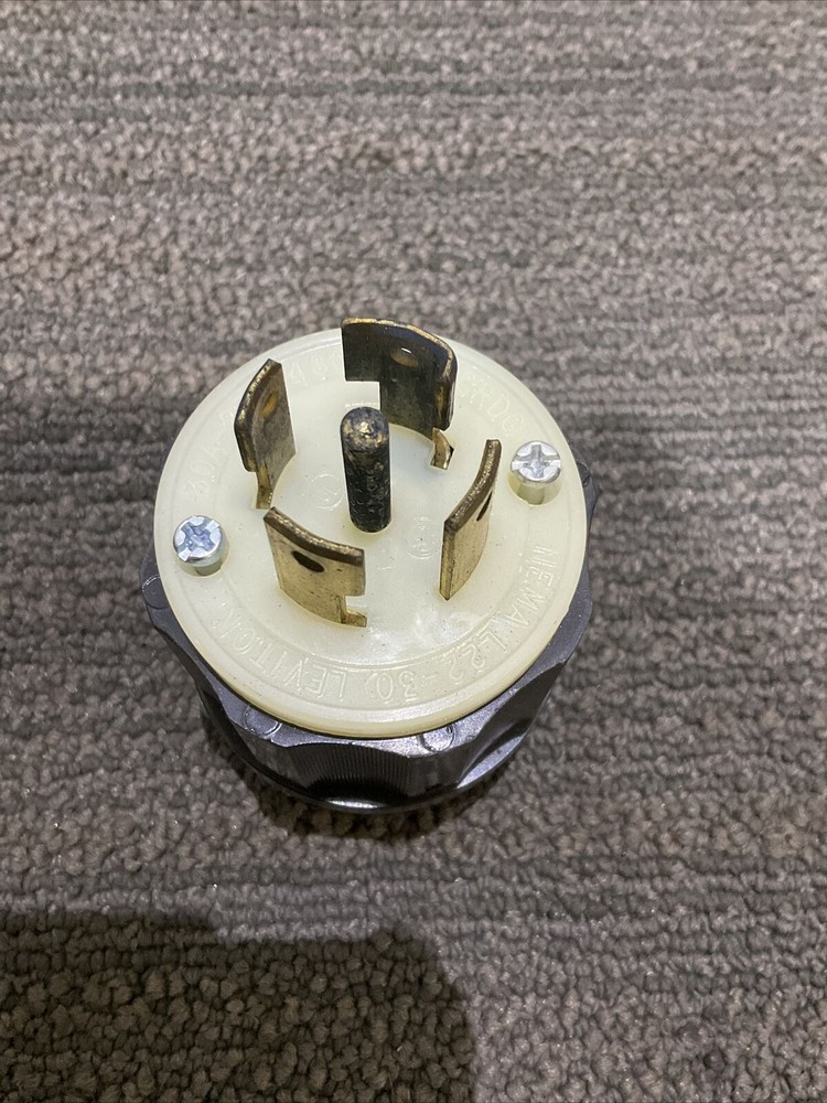 LEVITON 2821 4-POLE 5-WIRE GOUNDING LOCKING PLUG 444