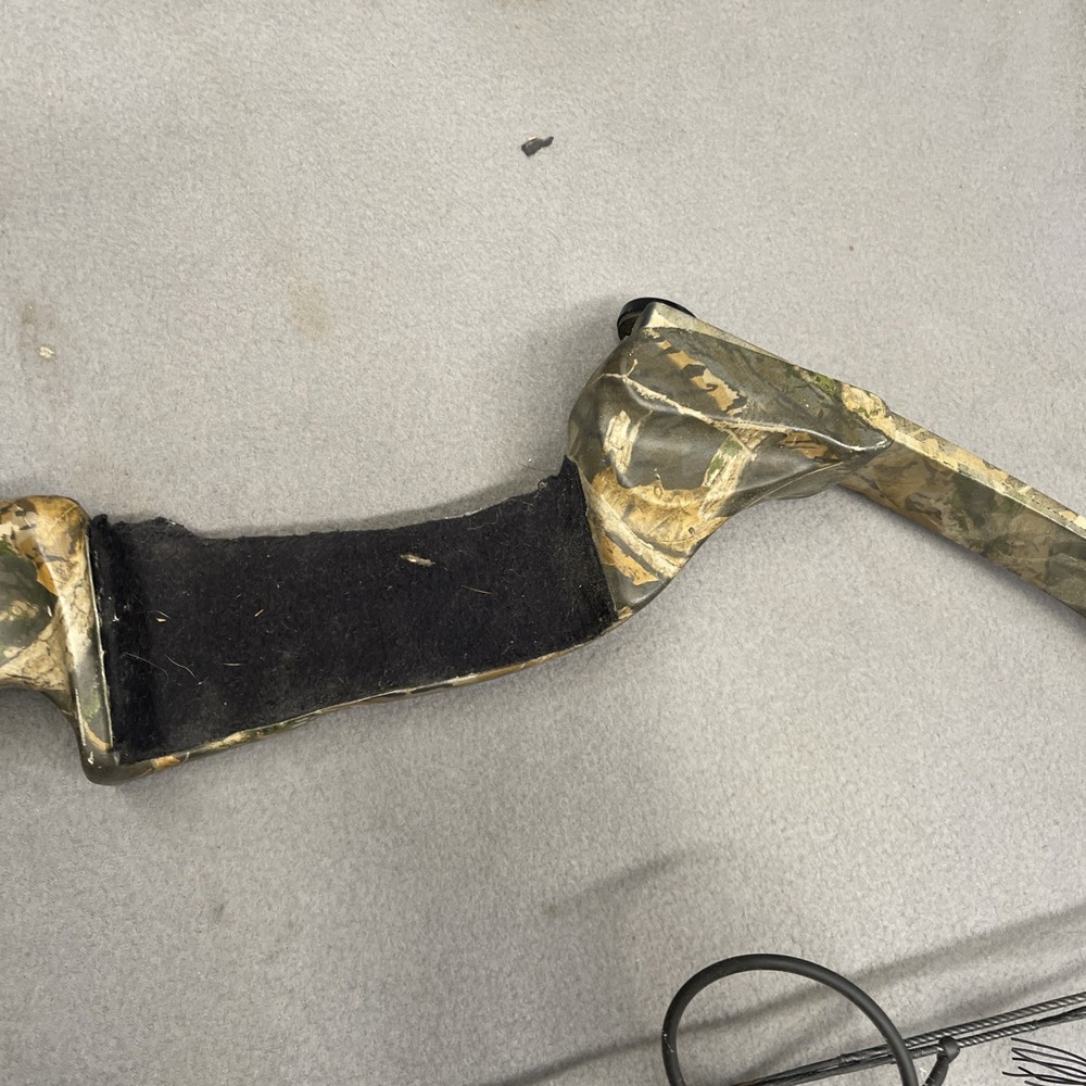 Reflex Hunting Compound Bow Bighorn Hunter right hand