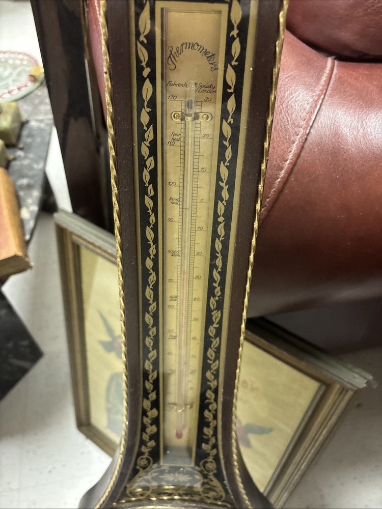 Reproduction Russell barometer