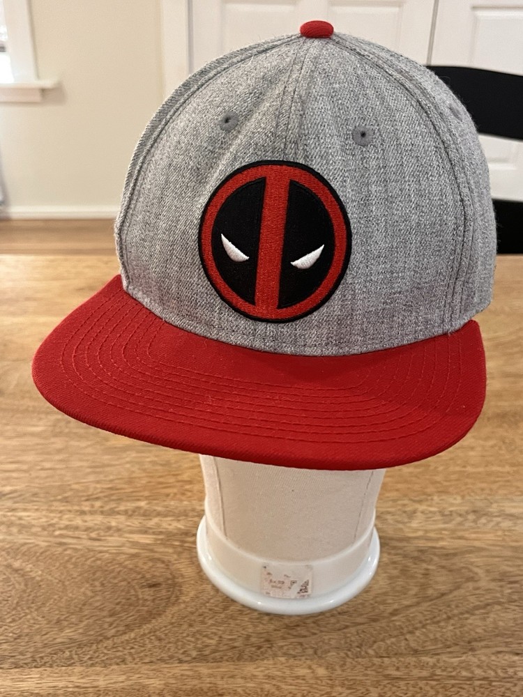 Marvel Comics Deadpool Classic Logo Gray & Red Snapback Baseball Cap Hat