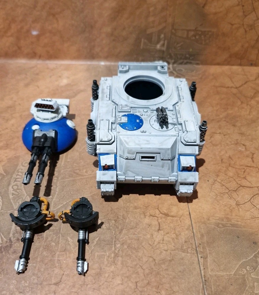 Warhammer 40k Space Marine/ Chaos Predator Tank