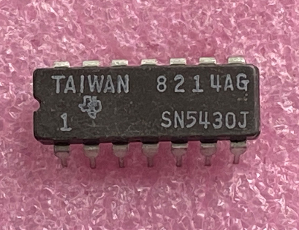 Texas Instruments SN5430J 8-input positive NAND Gate Integrated Circuit