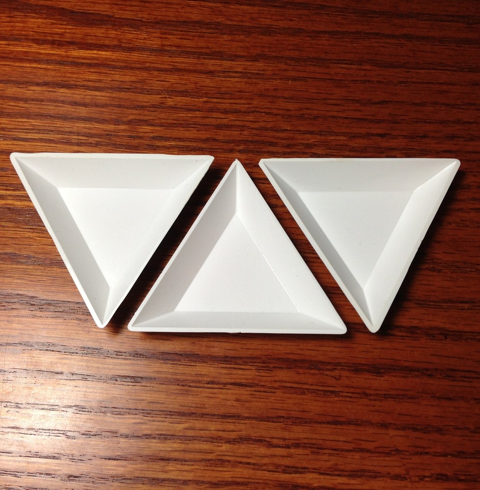 Tri-tray white plastic triangular beading trays, set of 3