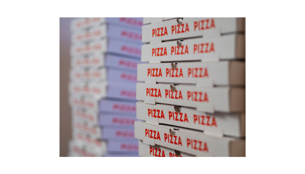 Pizza Saver Stand - White Plastic Tripod for Pizza Box Support