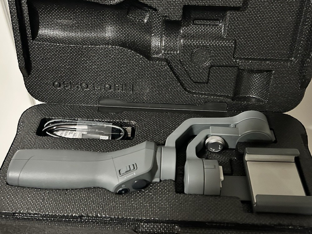 DJI Osmo Mobile 2 Gimbal Stabilizer for Smartphone Universal with Case