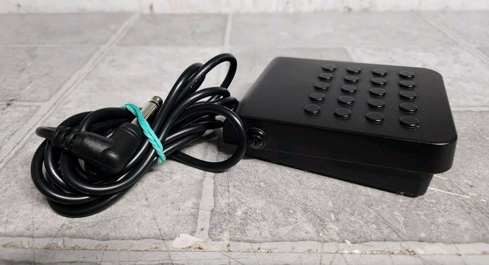 Casio SP-3 Keyboard/Digital Piano Foot Pedal