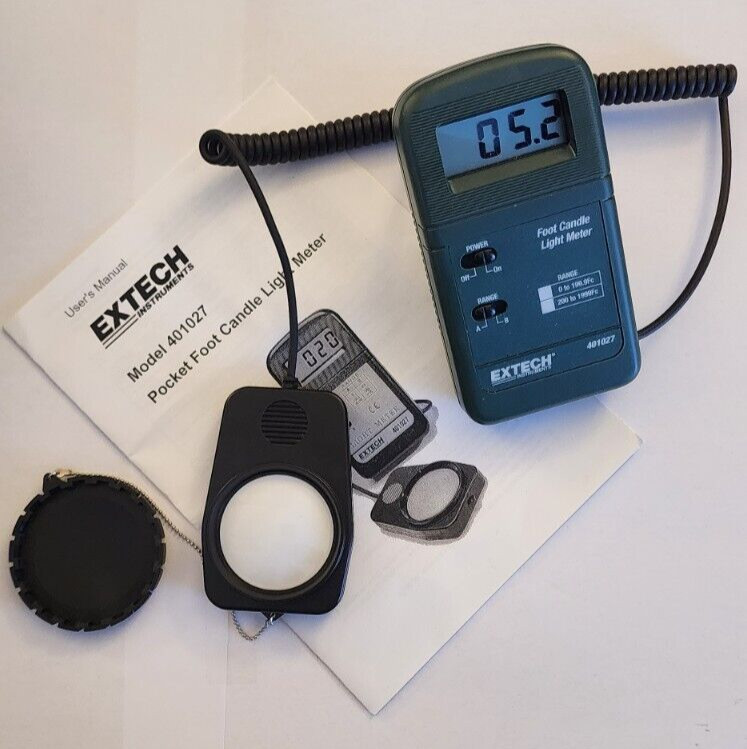 EXTECH 401027 FOOT CANDLE DIGITAL LIGHT METER - TWO RANGE  200FC/2000FC