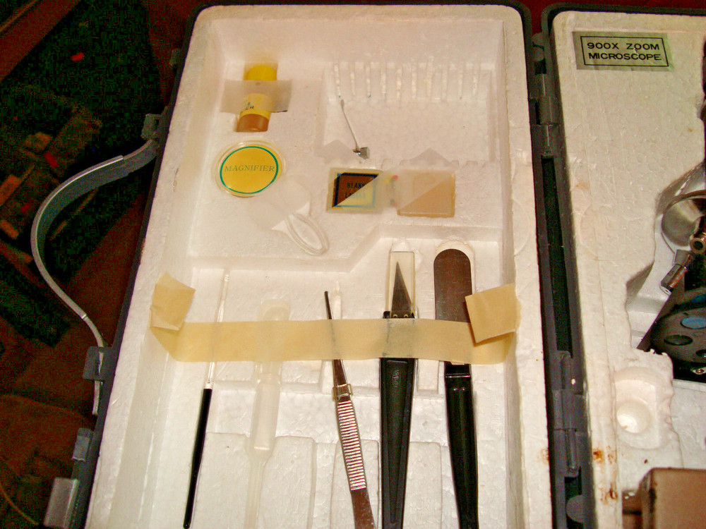 Vintage Deluxe Microscope - 900x Zoom Microscope - ERTL - In case