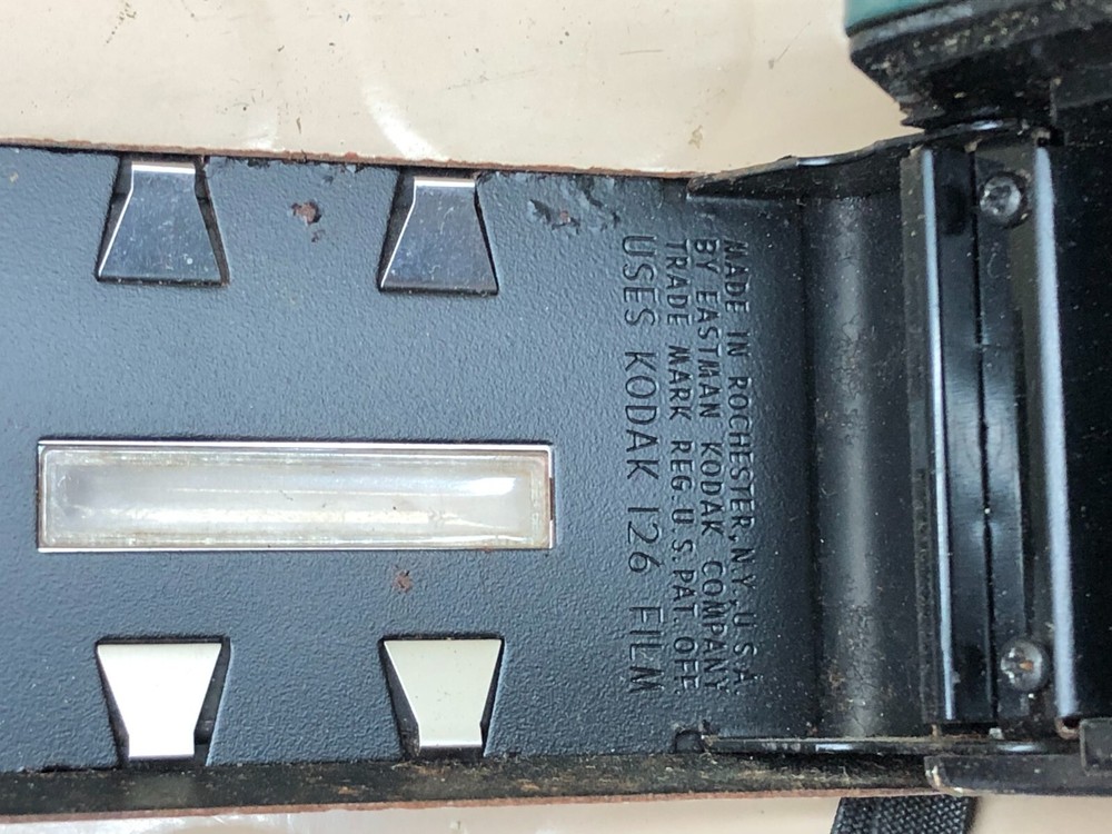 Kodak Hawkeye Instamatic R4 Camera Vintage - Untested