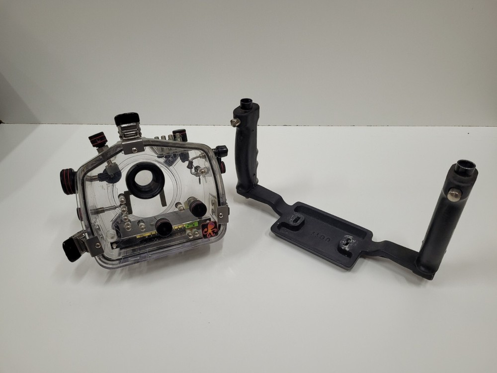 Ikelite Underwater Camera Housing Diving