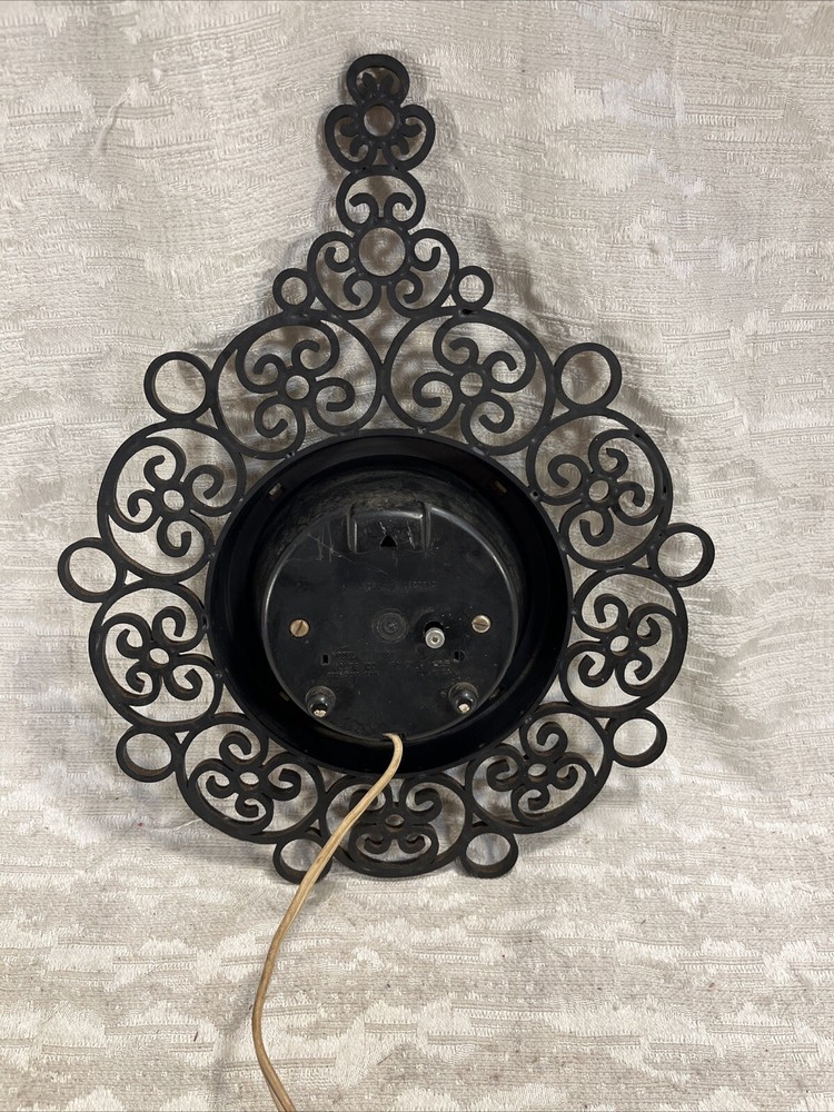 Vintage General Electric Model 2151 GE Kitchen Wall Clock Scroll Frame Works