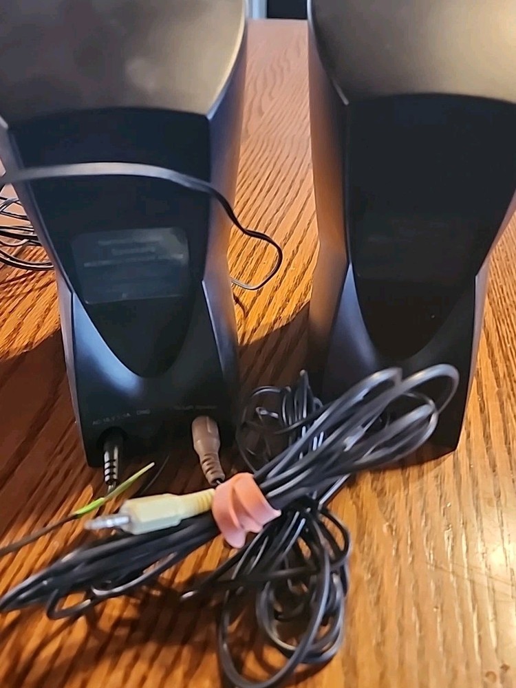 Harman / Kardon Speakers Multimedia Speaker System 01D430