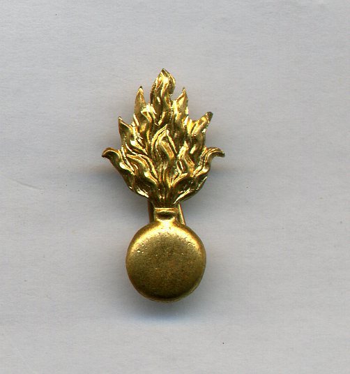 ATTRIBUT METAL DE COIFFURE/ DE COL N° 7 (L37)